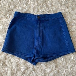 Aritzia high-waisted short shorts